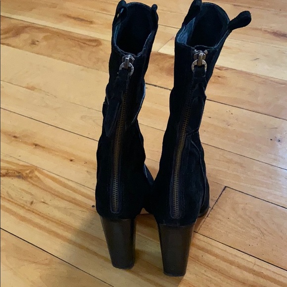 Cynthia Vincent Black Swede boots - Picture 6 of 8